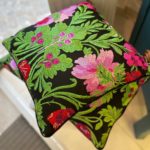 Coussin à fleurs tapissier-home-design-artisanat-artisan-fauteuil-abajouriste-ile-de-france-noiseau 1